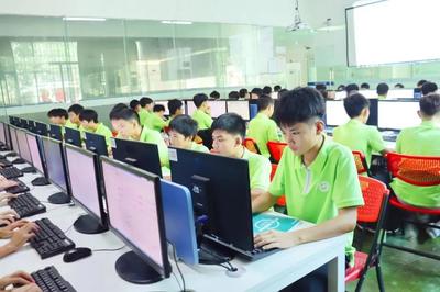 手動@初中學子,圓夢大學還能這樣做?珠海市創(chuàng)沃中等職業(yè)學校告訴你